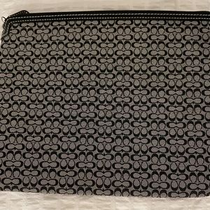 Coat iPad Case/Clutch Black and Grey